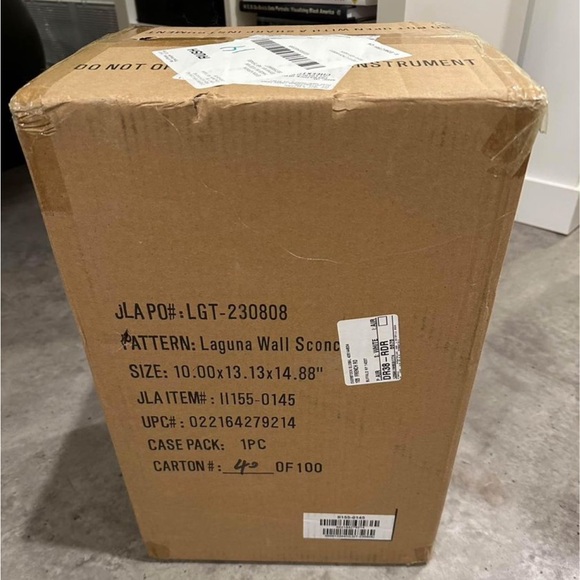 Wall sconce wicker frosted plug in or hardwired - Picture 2 of 3